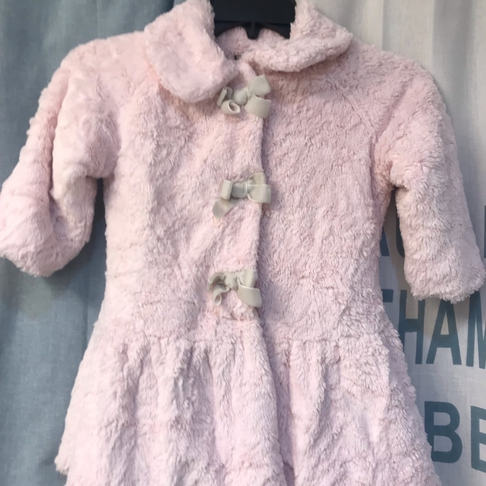 PINK faux fur awesome cozy girls jacket (4-6 yes)